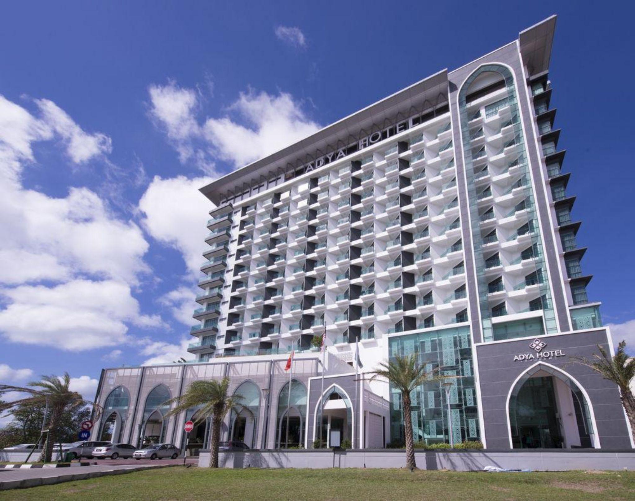 Adya Hotel Langkawi Kuah Exterior foto